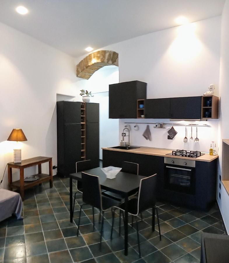 Locazione Breve In Pieno Centro "Blue House" Apartment Palermo Luaran gambar