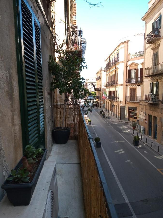 Locazione Breve In Pieno Centro "Blue House" Apartment Palermo Luaran gambar