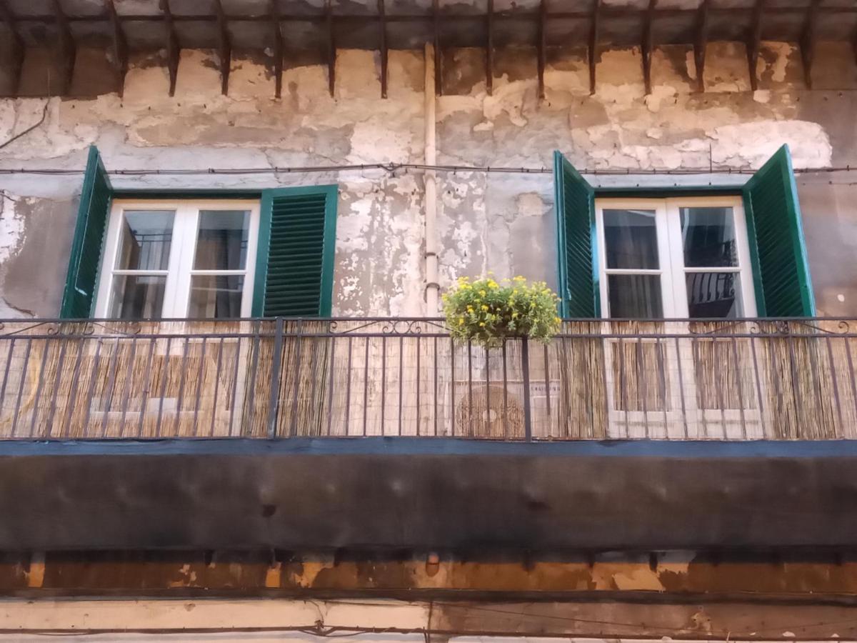 Locazione Breve In Pieno Centro "Blue House" Apartment Palermo Luaran gambar