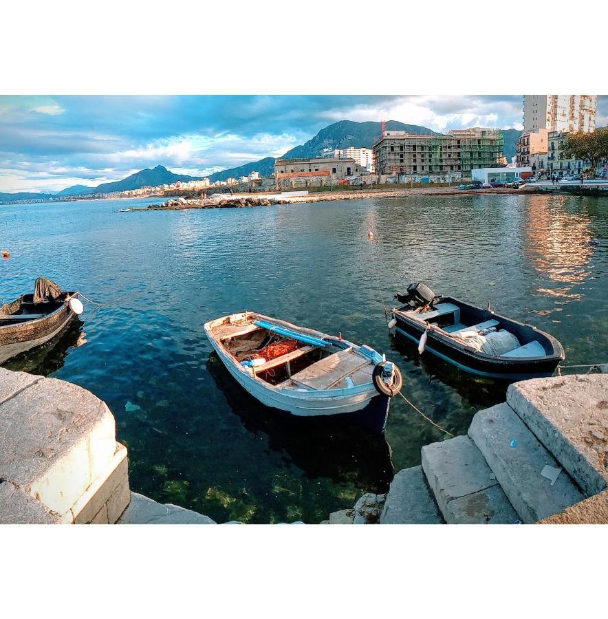 Locazione Breve In Pieno Centro "Blue House" Apartment Palermo Luaran gambar
