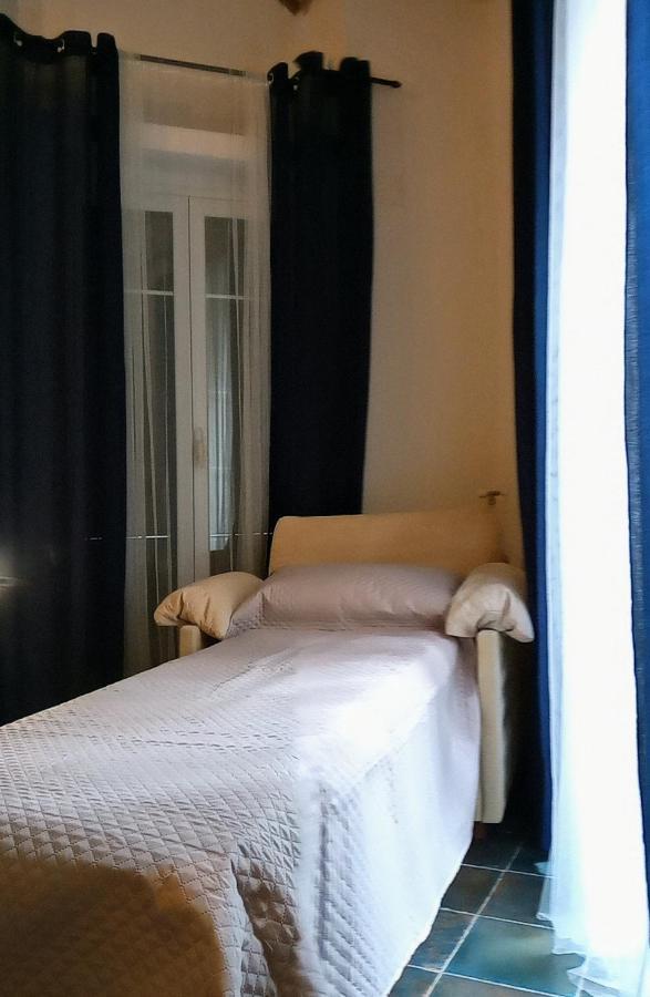 Locazione Breve In Pieno Centro "Blue House" Apartment Palermo Luaran gambar